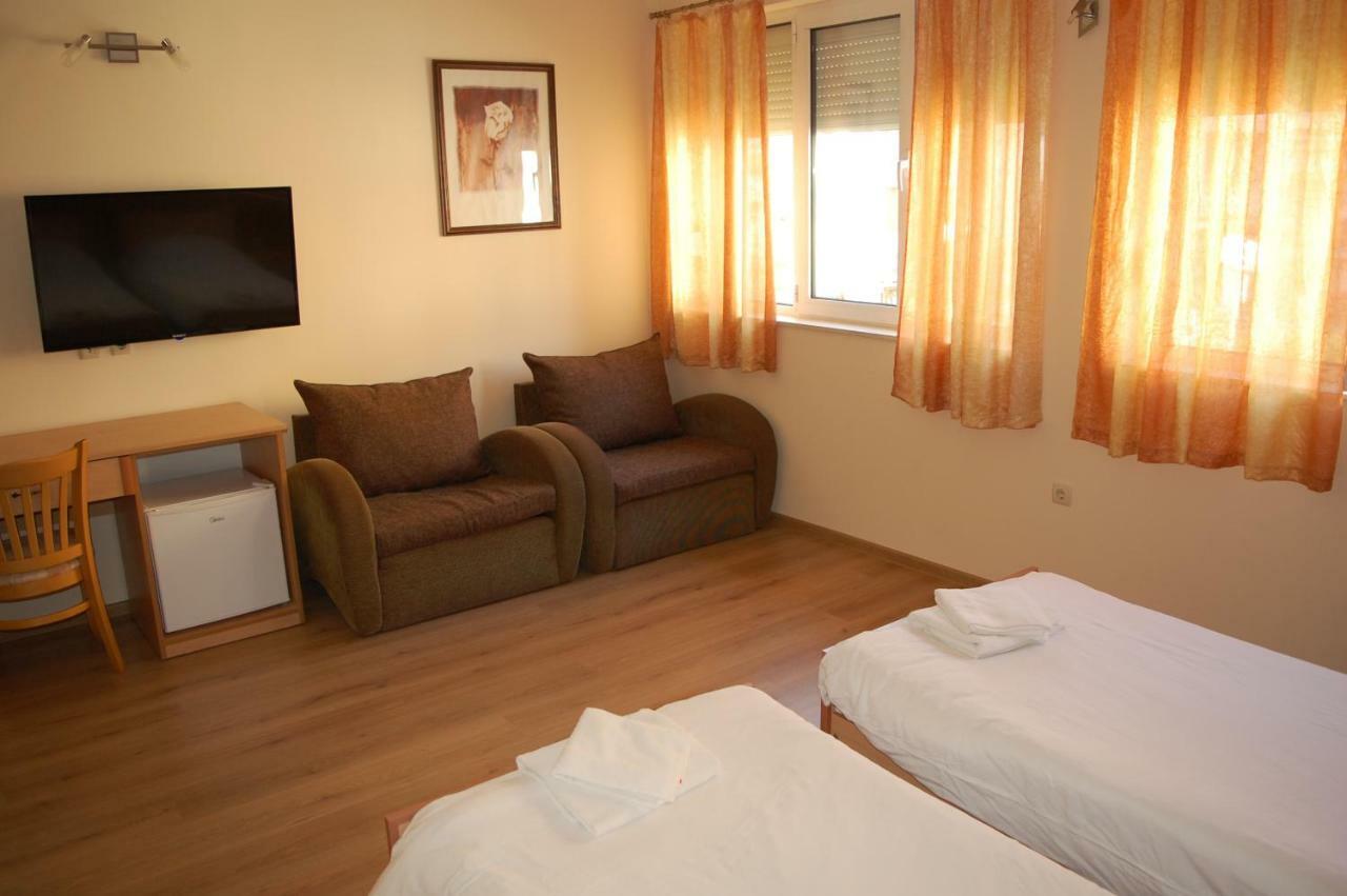 Hotel Vitosha Trjavna Buitenkant foto
